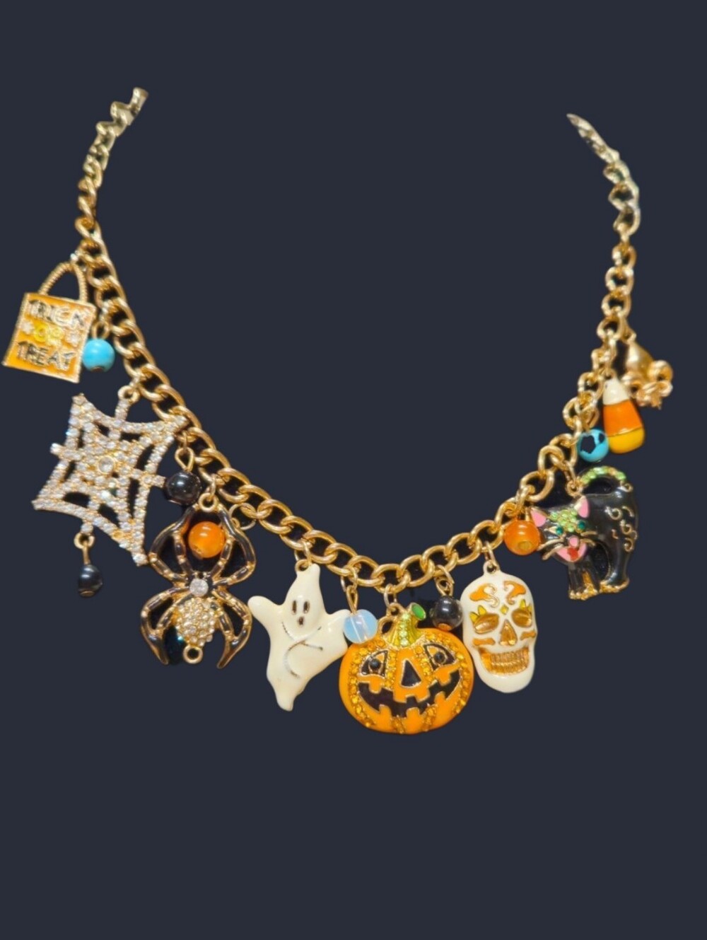 🕷️🎃 Halloween Spooky Season Dazzling Detailed Charm Necklace - GPC